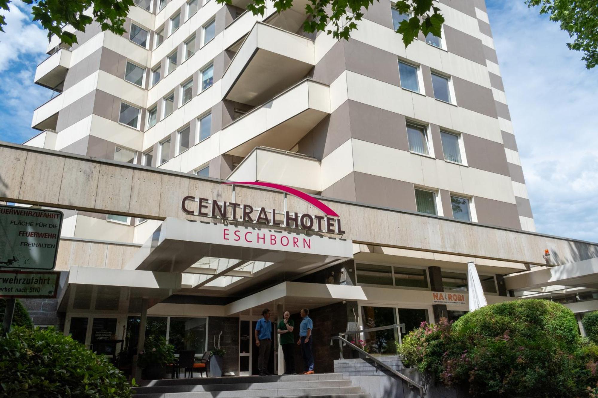 Central Hotel Ешборн Екстериор снимка